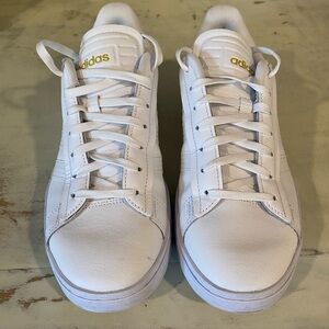 Adidas Grand Court alpha sneakers. Women’s. Size 9